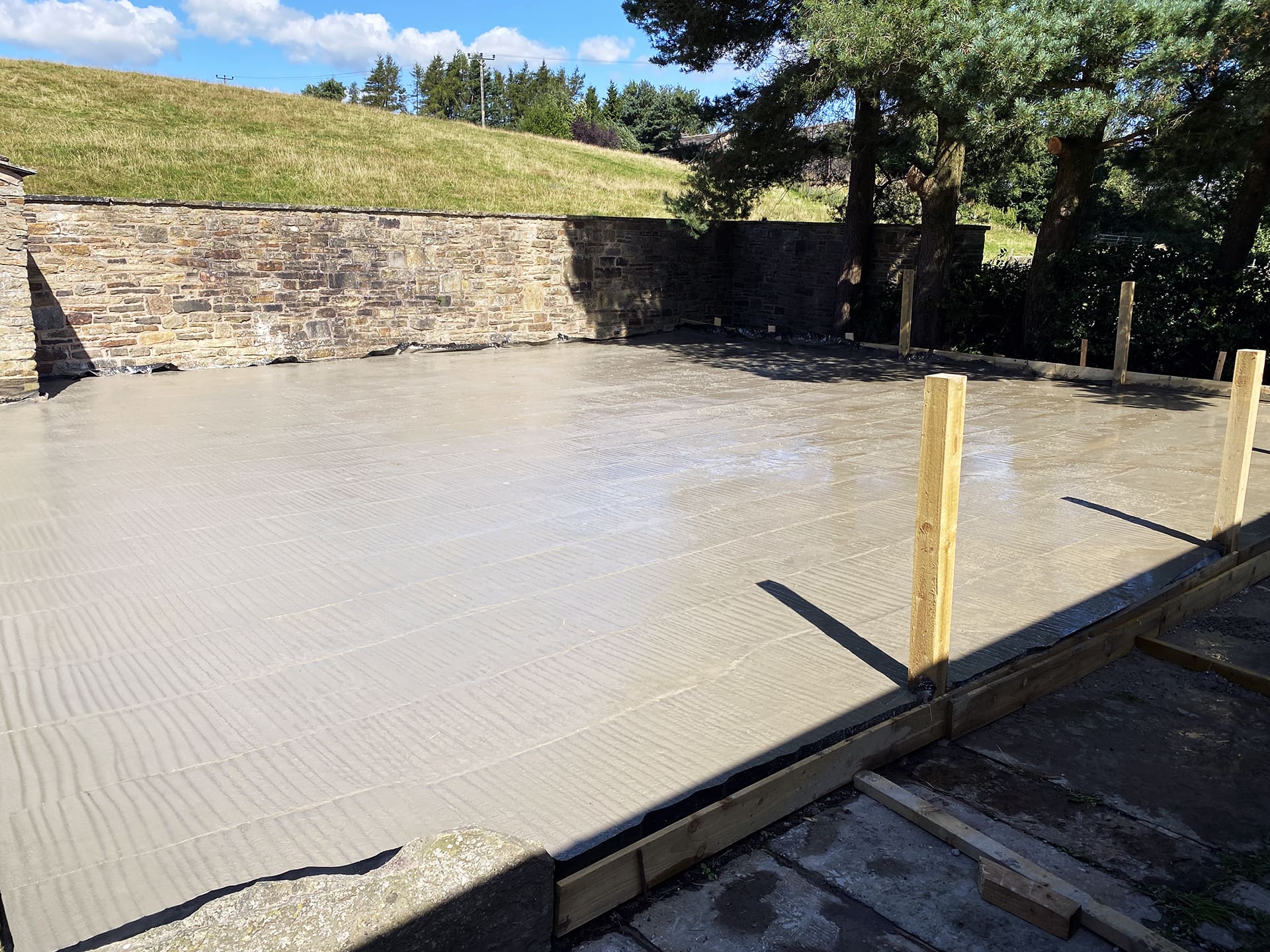 Stable Bases, Horse Walker Bases, Field Shelter Bases, Concrete Slabs